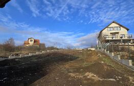 Casă cu teren generos de 1000 mp, 190 mp utili si panouri solare