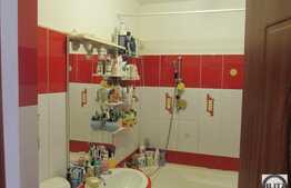 De vanzare apartament de 32.27 mp, terasa de 25 mp, parcare cu CF! Zona Eroilor!