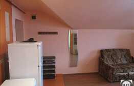 Vanzare mansarda cu 2 camere, 39 mp, balcon, zona Teilor! Parcare inclusa!