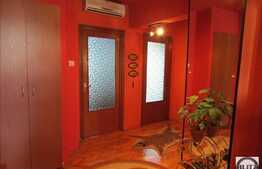 De vanzare apartament 3 camere, 65 mp, boxa subsol, zona strazii Calea Floresti