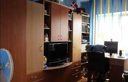 De vanzare apartament 3 camere, 65 mp, boxa subsol, zona strazii Calea Floresti