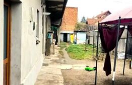 Investitie, casa la curte comuna cu 2 proprietari, zona Parcul Feroviarilor