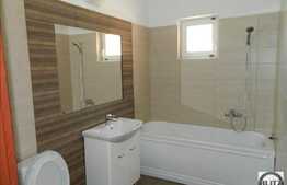 De vanzare apartament 2 camere, 58 mp, decomandat, balcon, zona strazii Eroilor