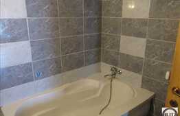 2 camere, 54 mp, balcon de 10 mp, etaj intermediar, parcare cu CF! Zona Terra!