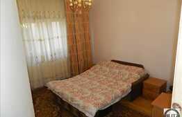 De vanzare apartament 2 camere, 54 mp, decomandat, boxa subsol, zona Kaufland