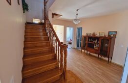 Casă 5 camere, Tărlungeni 