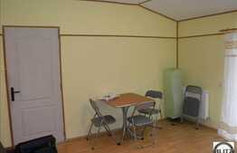 42 mp pentru ap 1 cam!