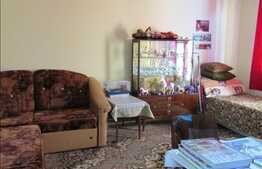 Vanzare apartament 4 camere, 80 mp, loc parcare, zona strazii Bucegi