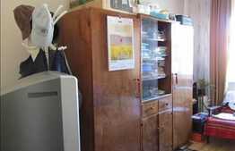 Vanzare apartament 4 camere, 80 mp, loc parcare, zona strazii Bucegi