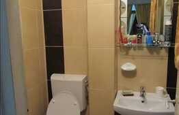 Vanzare apartament 4 camere, 80 mp, loc parcare, zona strazii Bucegi