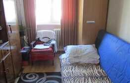 Vanzare apartament 4 camere, 80 mp, loc parcare, zona strazii Bucegi