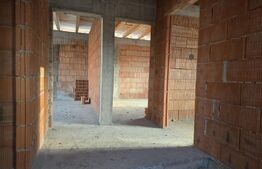 Casă individuală în Chinteni, 165 mp utili, teren de 500 mp, garaj