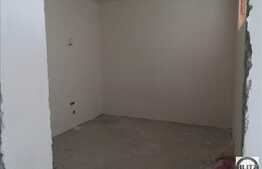 De vanzare apartament 3 camere, 50,5 mp, semifinisat, zona centrala