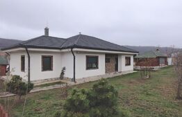 Casa individuala, 4 camere, 114 mp utili, 1100 mp teren, zona Valcele