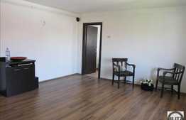 2 camere, 72 mp, 1 balcon, zona strazii Ioan Rus!