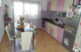 De vanzare apartament 2 camere, 54 mp, decomandat, zona strazii Cojocnei