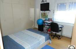 De vanzare apartament 2 camere, 54 mp, decomandat, zona strazii Cojocnei