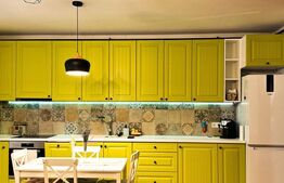 Apartament 3 camere, 82mp, 125mp gradina, parcare, zona Sub Cetate