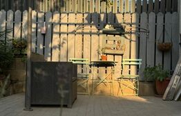 Apartament 3 camere, 82mp, 125mp gradina, parcare, zona Sub Cetate