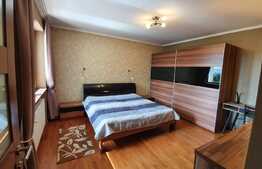 Apartament 4 camere, 150 mp, mobilat si finisat lux, garaj, AC, zona strazii C.A Rosetti