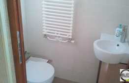 Apartament 4 camere, 150 mp, mobilat si finisat lux, garaj, AC, zona strazii C.A Rosetti