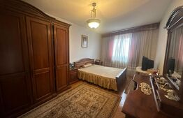 Imobil cu 12 camere/2 spatii comerciale, 210/283 mp, zona-semicentrala