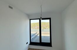 Penthouse 4 camere, finisat, zona Semicentrala