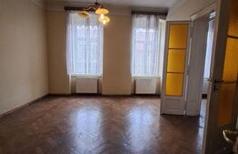 Apartament in vila, 4 camere, 300 mp, D+E+M, zona ultracentrala