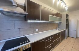 Apartament 4 camere, 135 mp, 2 bai, parcare, Complex Semiluna Plopillor