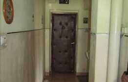 Vanzare apartament 3 camere, 65 mp, decomandat, parcare, zona strazii Izlazului