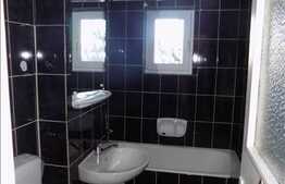 Vanzare apartament 2 camere, 47,80 mp, boxa subsol, zona Aleea Padin