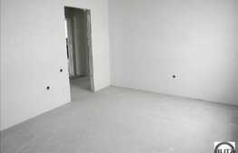 Vanzare apartament cu 3 camere, 100 mp + 3 parcari subterane, semifinisat