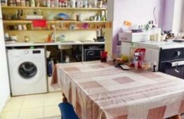 Casa cu 2 corpuri in curte, individuala,  7 camere, 150 mp, zona Bartolomeu