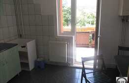 3 camere, 68 mp, decomandat, boxa subsol, zona Bulevardului 1 Decembrie