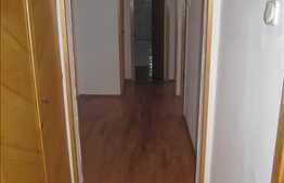 3 camere, 68 mp, decomandat, boxa subsol, zona Bulevardului 1 Decembrie