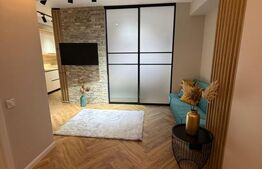 Apartament finisat, 2 camere, nemobilat, parcare, zona Terra