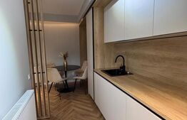 Apartament la cheie, 2 camere, semidecomandat, nou, parcare, zona Terra