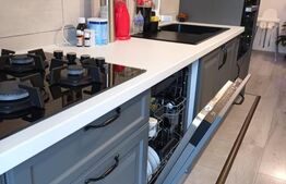 Apartament 2 camere decomandate, etaj 1, zona Florilor