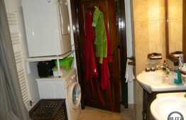 Vanzare apartament cu 2 camere, 51 mp, balcon, zona strazii Florilor!