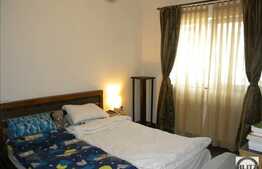 Vanzare apartament cu 2 camere, 51 mp, balcon, zona strazii Florilor!