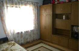Vanzare apartament cu 3 camere, decomandat, 60 mp, zona sensului giratoriu!