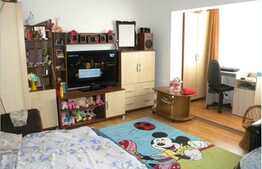 Vanzare apartament cu 3 camere, decomandat, 60 mp, zona sensului giratoriu!