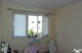 Apartament 4 camere, 78 mp, decomandat, boxa la subsol, zona strazii Mehedinti