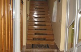 Casa individuala, 546 mp, 8 camere, 2 garaje, 905 mp teren, Feleacu