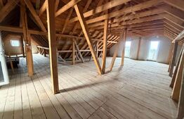 Casa individuala, 546 mp, 8 camere, 2 garaje, 905 mp teren, Feleacu