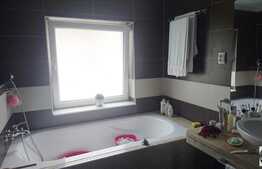 3 camere, 108 mp, 2 balcoane, parcare, AC, Zona Polus Center