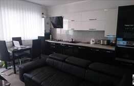 De vanzare apartament 2 camere, 56 mp, terasa, parcare, zona Polus Center !