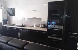 De vanzare apartament 2 camere, 56 mp, terasa, parcare, zona Polus Center !