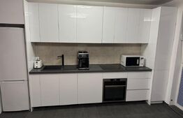 Apartament semidecomandat, 2 camere, boxa, parcare si garaj, zona Eroilor