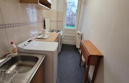 Apartament cu 2 camere, 40 mp, în Plopilor, zona Platinia